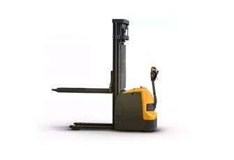 {{photo.Alt || photo.Description || 'Самоходный штабелер HYPER CL 1035J (1000 кг, 3500 мм)'}}